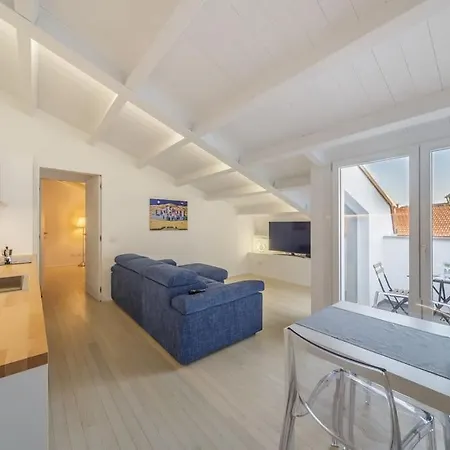公寓 Duomo 10min ☆☆☆☆☆ Shopping&relax Ac Wifi Balcony 米兰