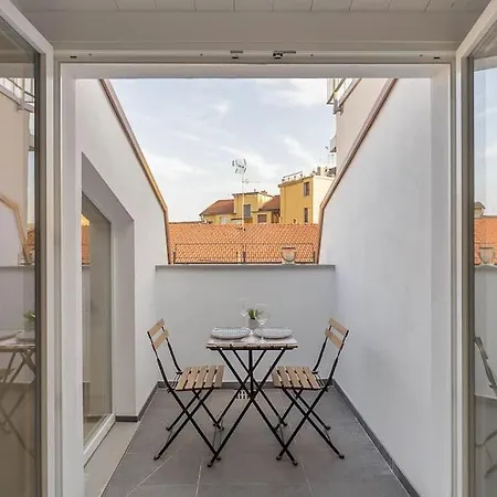 公寓 Duomo 10min ☆☆☆☆☆ Shopping&relax Ac Wifi Balcony 米兰